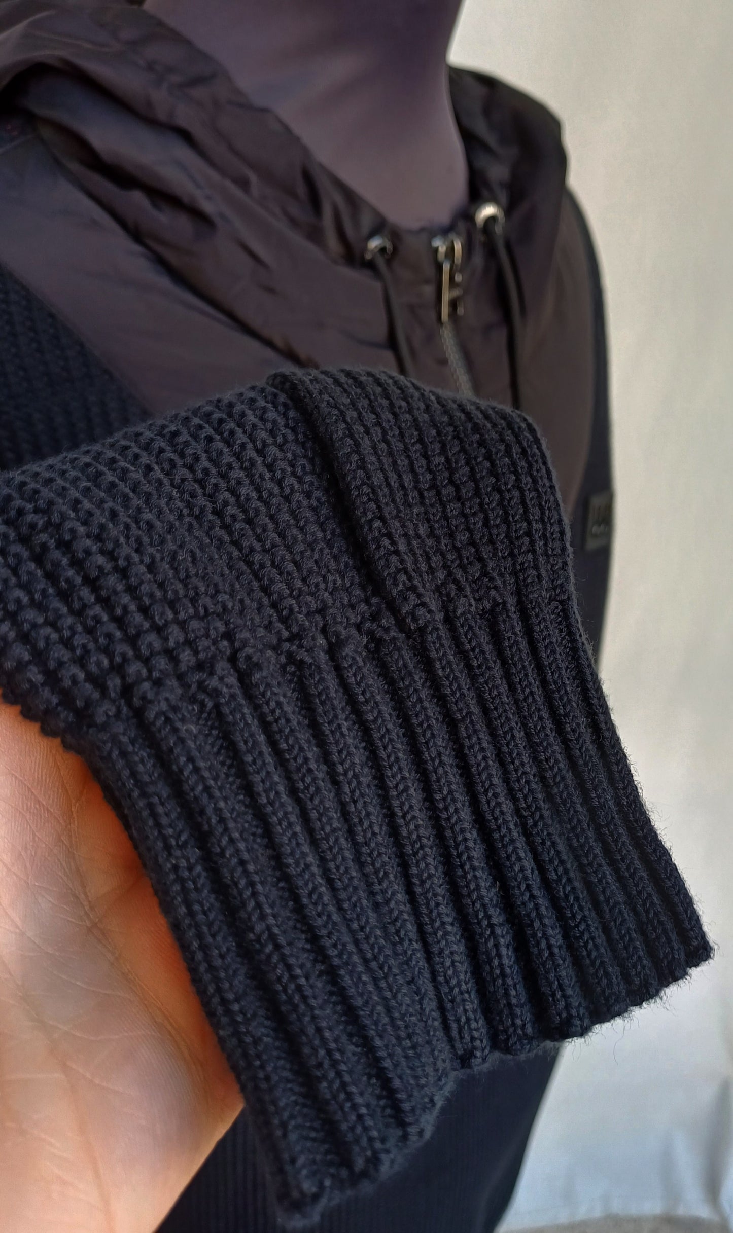 New Without Tags Hugo Cotton Zip Pullover Sweater Mens L