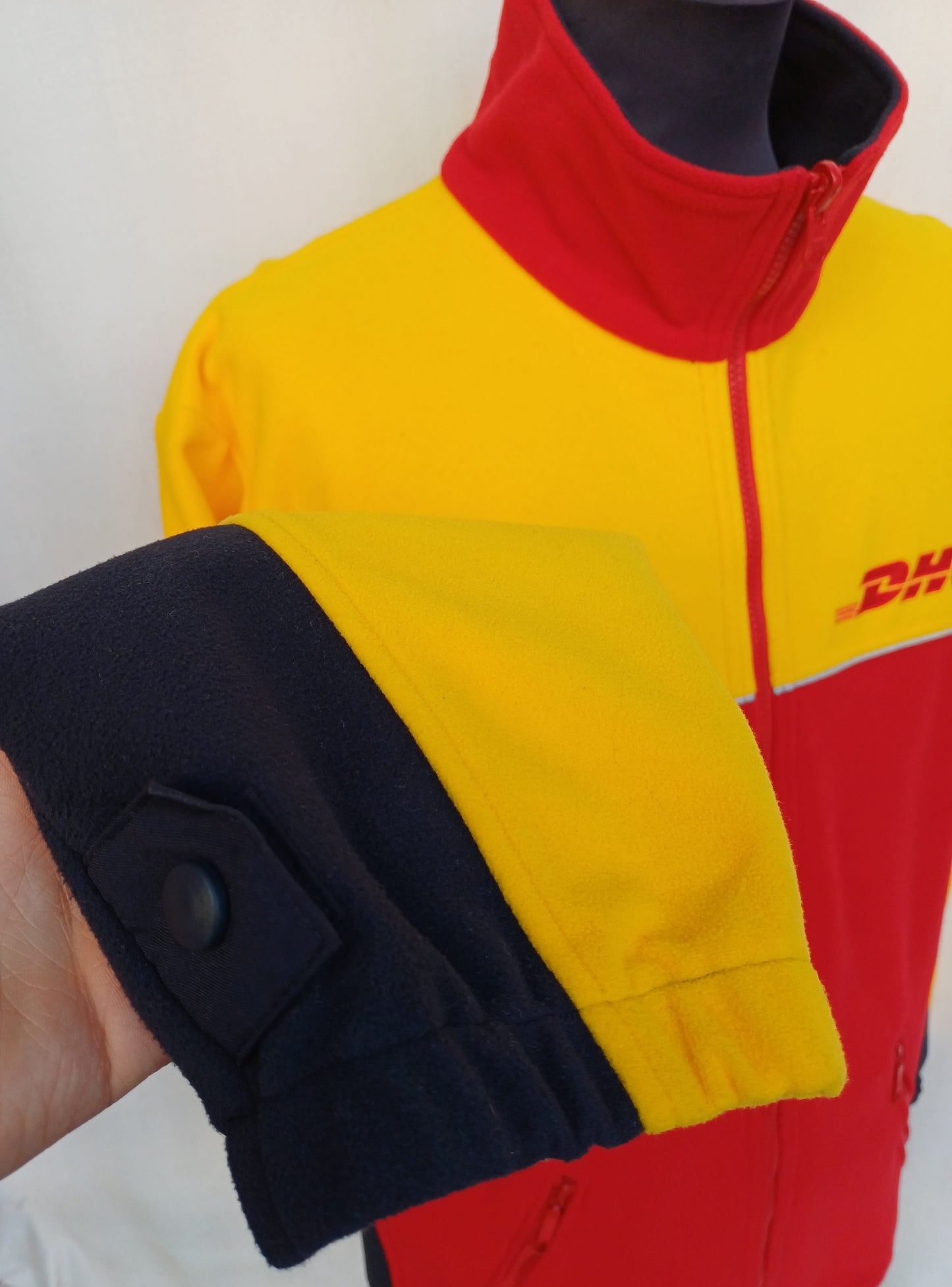 DHL WindStopper Full Zip Fleece Jacket Mens L