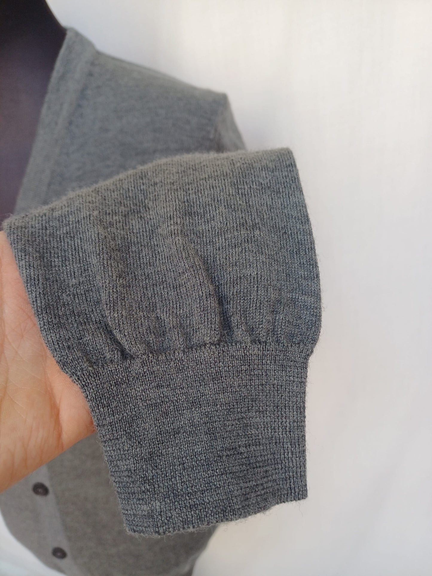 Hugo Boss Slim Fit 100% Wool Button Cardigan Sweater Size Men M