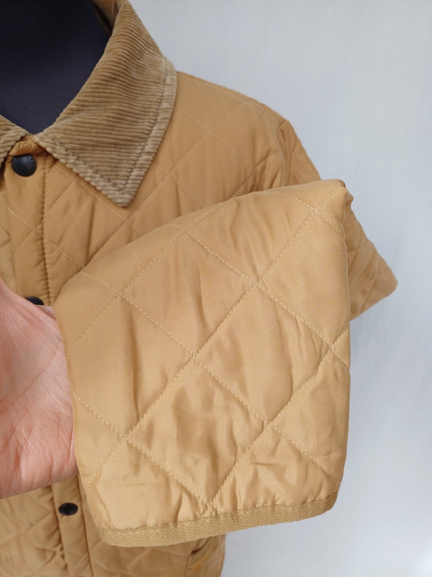 Barbour Eskdale Quilted Snap Padded Jacket Mens S