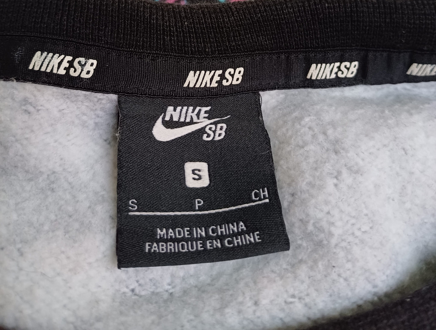 Nike SB Skateboard Crew Neck Sweatshirt Pullover Mens S