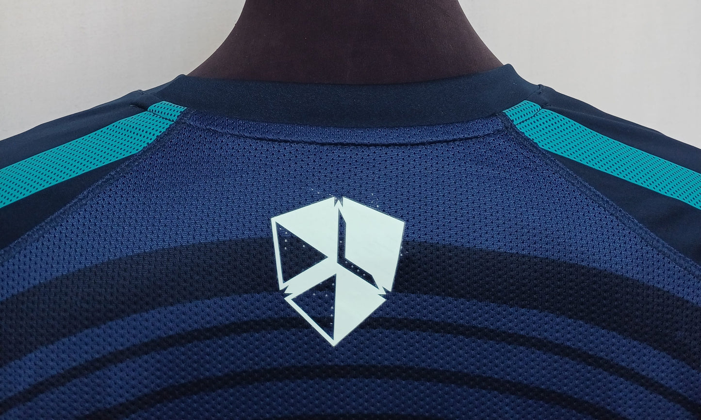 PSV Eindhoven 2010/11 Umbro Training Tee Shirt Mens XL