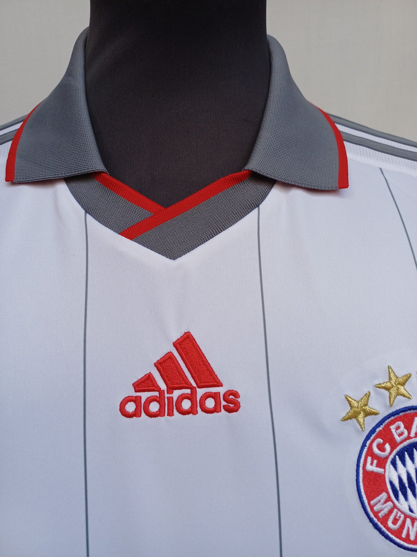 Bayern Munich 2009/2010 Third Adidas Football Shirt Mens M
