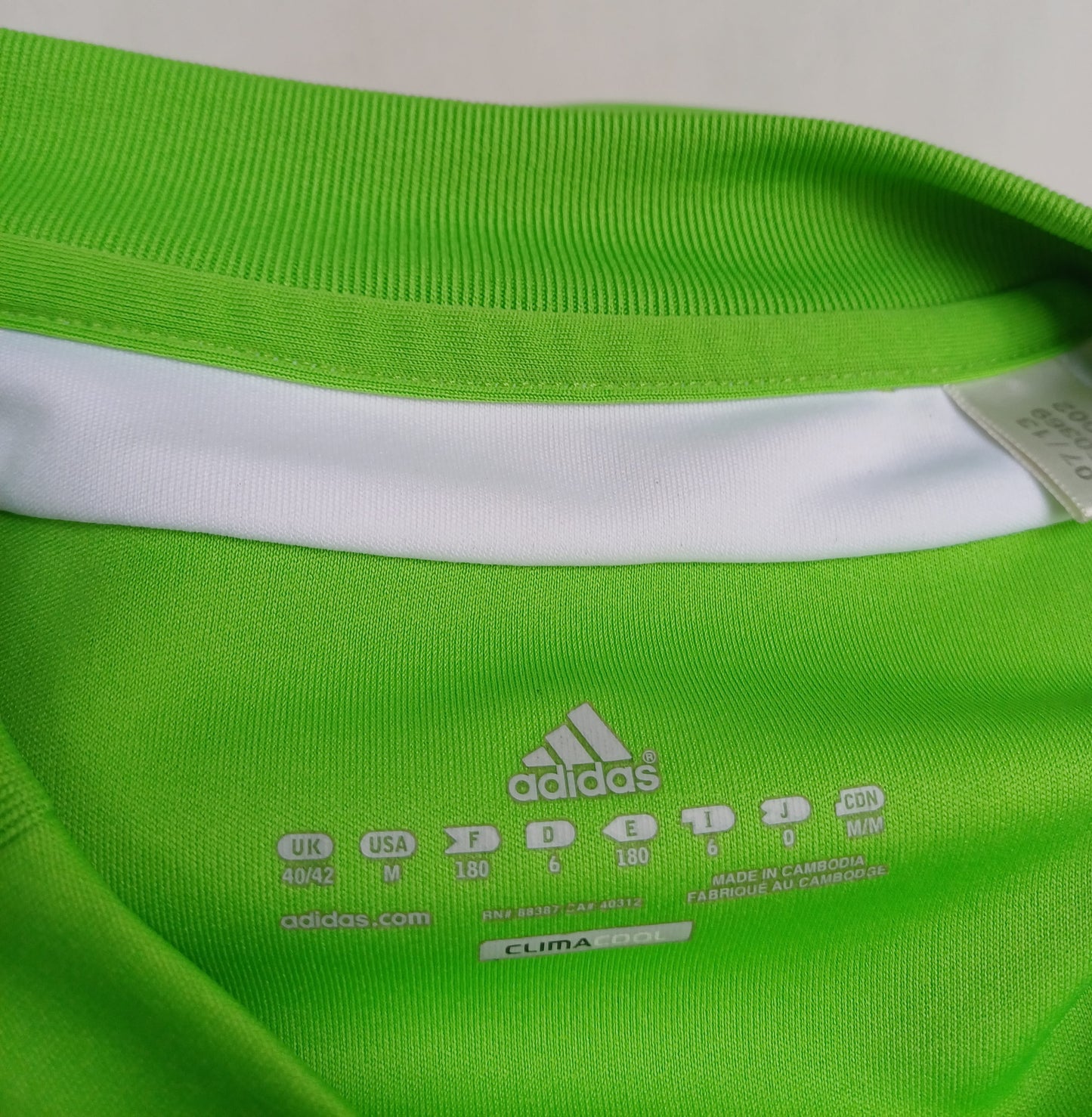 Adidas 2013/14 Template Football Shirt Mens M