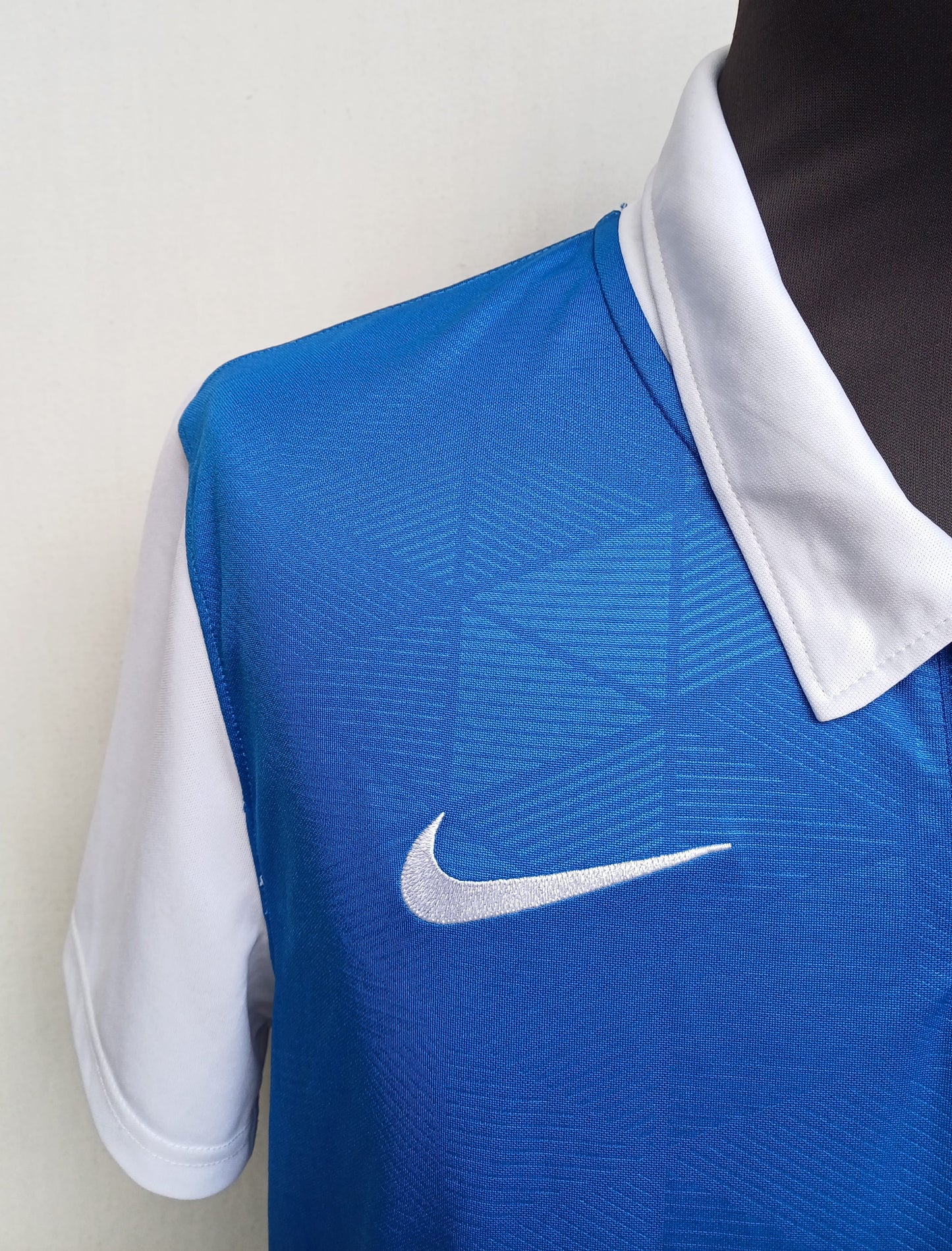 Nike Trophy IV Football Shirt Mens L