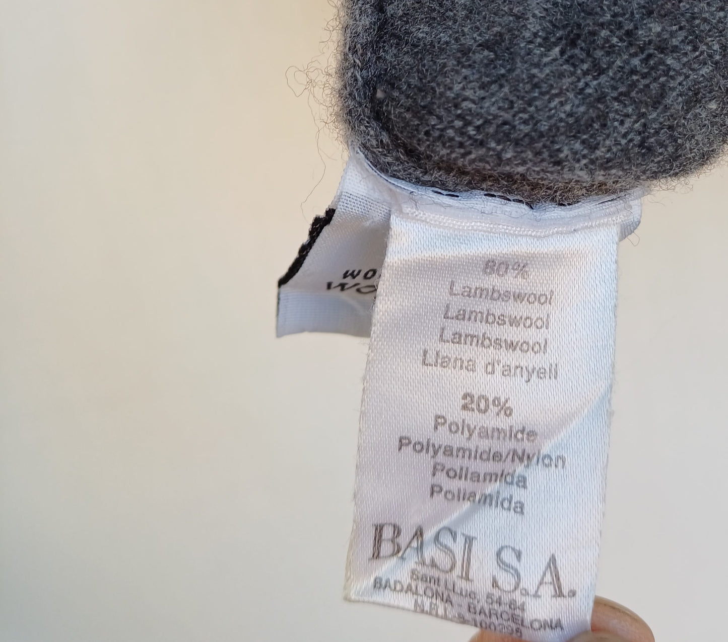 Lacoste Lambswool Sleeveless V-Neck Vest Mens XL