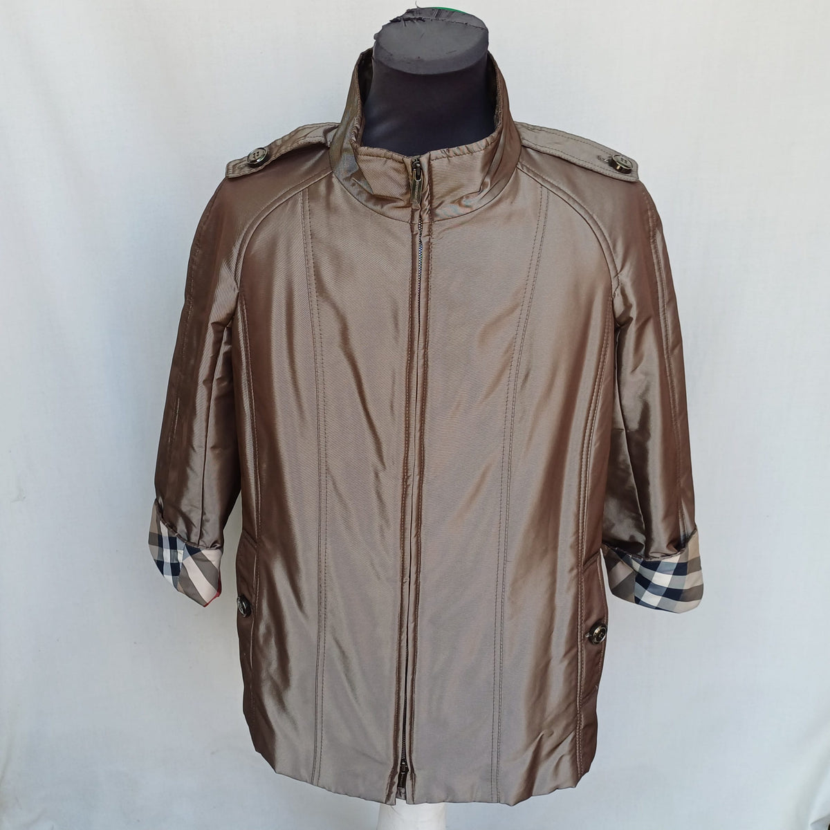 New Without Tags Burberry London Womens 3/4 Sleeve Shiny Jacket Size 44/Large